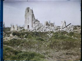 Image représentant France, Courcy, L'Eglise