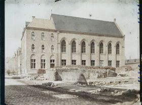 Image représentant Belgique, Ypres, L'Ecole des Soeurs