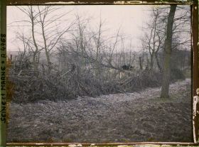 Image représentant France, Entre Meaux et Vareddes, à la Cote 127, emplact des Batteries allemandes qui tiraient sur la Cathédrale de Meaux