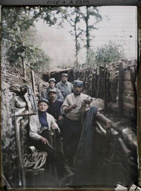 Image représentant Loisirs des poilus dans les tranchées.