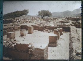 Image représentant Le palais, la salle des festins (?), juste au nord de la cour initiale