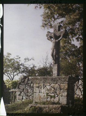 Image représentant France, Capdenac (Lot), Calvaire datant de 1667