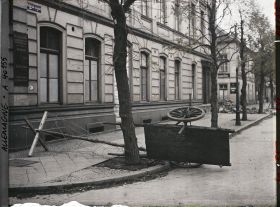 Image représentant Barricade, Hôtel de Ville