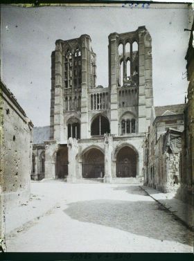 Image représentant France, Noyon, Façade de la Cathédrale