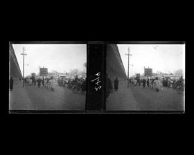 Image représentant Un cortège funéraire de trente-deux porteurs le long du mur nord de la ville impériale