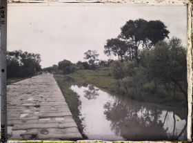 Image représentant Certainement entre Xizhimen (" porte Droite de l'Ouest ") et Haidian