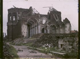 Image représentant France, Armentières, Ensemble des ruines de Notre Dame