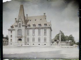 Image représentant France, Baccarat, Nouvel Hôtel de Ville et Monumt aux Morts