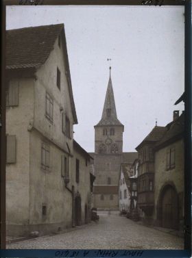 Image représentant France, Turkheim, La rue Vickramm et l'Eglise