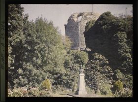 Image représentant Les ruines du château