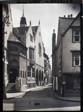 Image représentant Une rue d'Oxford ?