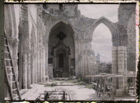 Image représentant France, Vailly, Intérieur de l'Eglise