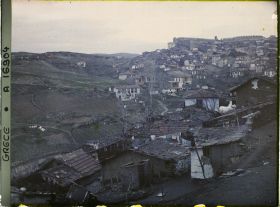Image représentant Grèce, Salonique, Vue prise derrière les remparts