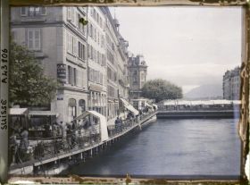 Image représentant Le marché le long du quai Turrettini