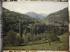 Image représentant Un coin de la vallée prise du village d'Arrien-en-Bethmale
