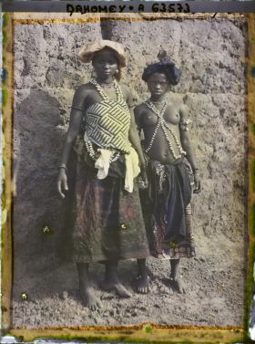 Image représentant Deux féticheuses de Sakpata