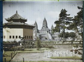 Image représentant L'Exposition Coloniale Internationale de 1931, le diorama et le temple d'Angkor Vat, section de l'Indochine