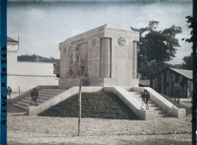 Image représentant France, Vailly, Mont aux Morts