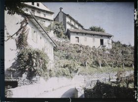 Image représentant L'entrée du village