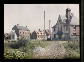 Image représentant France, Neuville-St-Vaast, Nouvelle Mairie et nouvelles Maisons