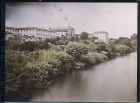 Image représentant France, Ustaritz, Vue prise sur le Pont vers le Monastère