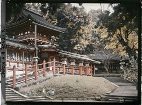 Image représentant Sanctuaire Kasuga-Jinja (ou Kasuga-Taisha) : porte Orô ou Chu-mon, entrée du sanctuaire intérieur Go-honden