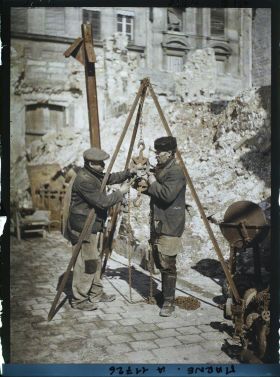 Image représentant France, Reims, Ouvriers du comptoir de l'Industrie