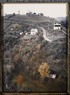 Image représentant Vue prise du Pont, maisons de pierre et maisons de bois