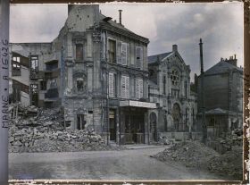 Image représentant France , Reims, La Place Clovis & la Synagogue