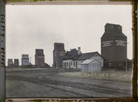 Image représentant Canada, Gravellebourg, Elévateurs à la Gare