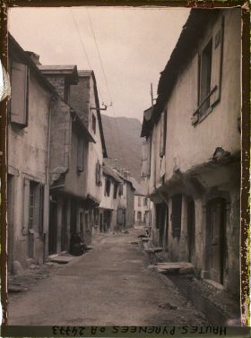 Image représentant France, Sarrancolin, Sarrancolin (Htes pyrées) Une rue