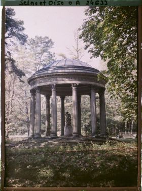 Image représentant France, Versailles, Parc de Versailles - Trianon - Temple de l'Amour