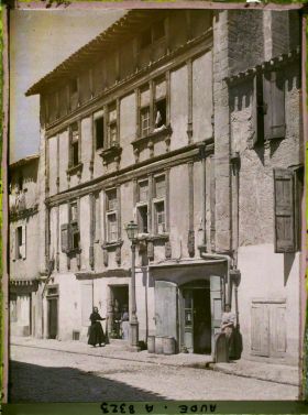 Image représentant La vieille maison au pigeonnier