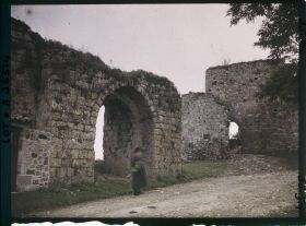 Image représentant France, Capdenac (Lot), Entrée nord de Capdenac le vieux
