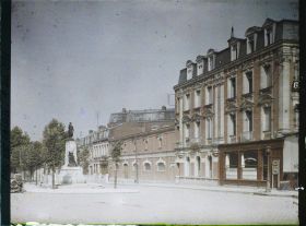 Image représentant France, Arras, Boulevd Carnot et monumt de 1870-71