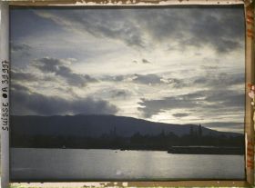 Image représentant Coucher de soleil sur le lac de Zurich depuis l'Utoquai