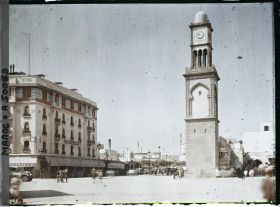 Image représentant La tour de l'Horloge et la place de France