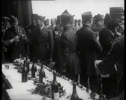 Image représentant Départ des aviateurs américains volontaires pour le Maroc