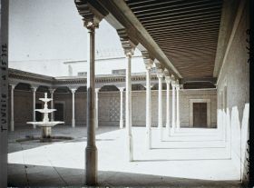 Image représentant Le petit patio des appartements beylicaux du palais du Bardo