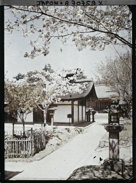 Image représentant Sanctuaire Kasuga-Jinja (ou Kasuga-Taisha) : Le Sakadono et le Keishoden.