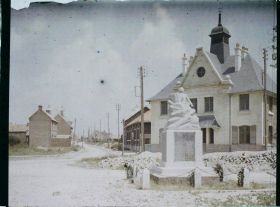 Image représentant France, Ablain-St Nazaire, Nouvelle Mairie et Grande Rue