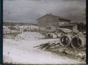 Image représentant France, Les Eparges, Entrée Sud Ouest du Village
