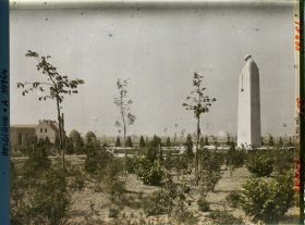 Image représentant Belgique, St Julien, Monument des Canadiens tués à l'attaque des 22, 23, 24 Avril 1915 autre aspect