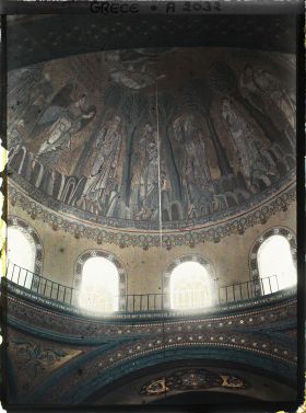 Image représentant Les personnages et l'ange de la grande mosaïque de la coupole centrale de l'église Sainte Sophie