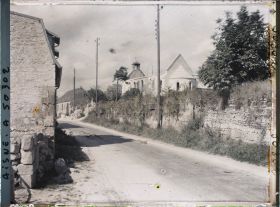 Image représentant France, Ste Marguerite, Entrée Sud-Est du Village vers l'Eglise