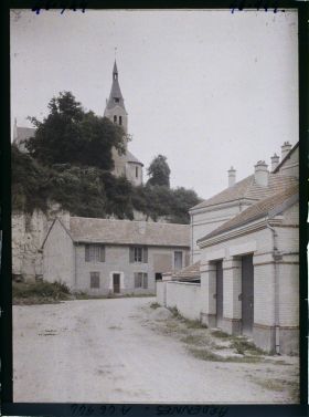 Image représentant Vue de l'église depuis le 2 rue des Ponts