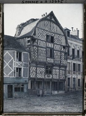 Image représentant France, Roye, Grande Place