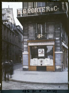 Image représentant Le Sous-secrétariat d'Etat à la démobilisation, à l'angle de la rue Menars et de la rue du Quatre-Septembre