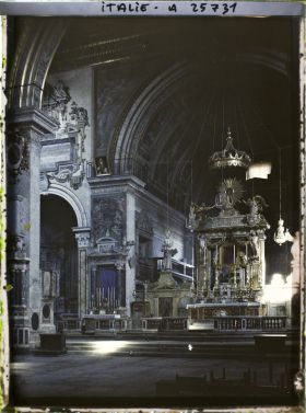 Image représentant Eglise Santa Maria d'Aracoeli, Un autel