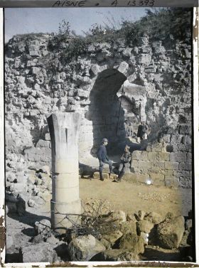 Image représentant France, Coucy le Chau, Ruines